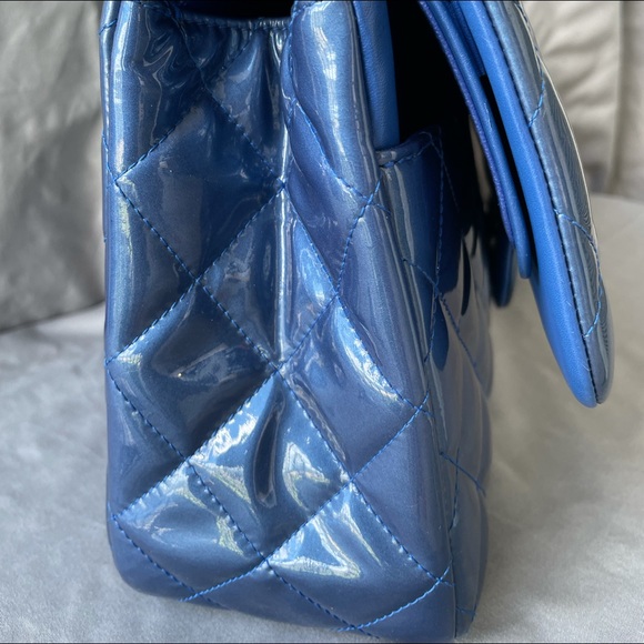***~~~SOLD~~~*** Chanel Classic Double Flap Patent Leather - Picture 4 of 11
